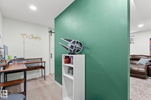 1150 35A Avenue, Edmonton, AB - Indoor Photo Showing Office