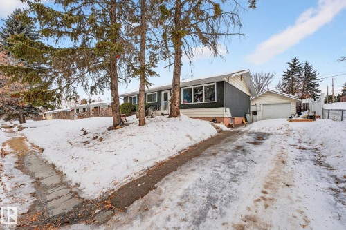 21 SHERIDAN Drive  St. Albert, AB T8N 0J1