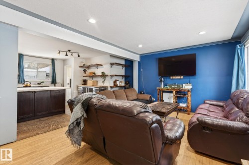 21 Sheridan Drive, St. Albert, AB - Indoor