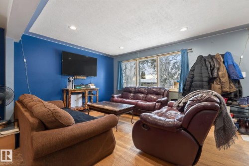 21 Sheridan Drive, St. Albert, AB - Indoor Photo Showing Living Room