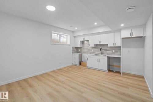 54 Eden Link, Fort Saskatchewan, AB - Indoor Photo Showing Kitchen