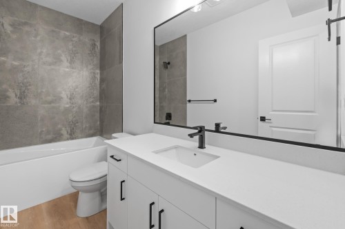 54 Eden Link, Fort Saskatchewan, AB - Indoor Photo Showing Bathroom