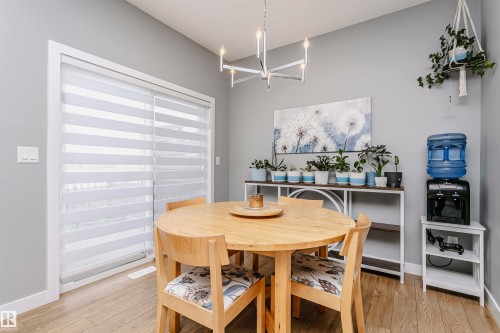 354 Genesis Villa(S), Stony Plain, AB - Indoor Photo Showing Dining Room