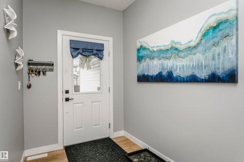 354 Genesis Villa(S), Stony Plain, AB - Indoor Photo Showing Other Room