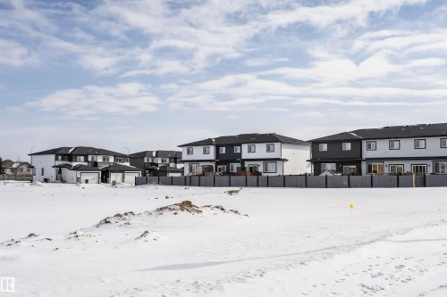 354 Genesis Villa(S), Stony Plain, AB - Outdoor