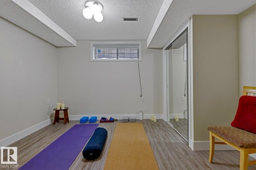 324 Wolf Ridge Point(E), Edmonton, AB - Indoor