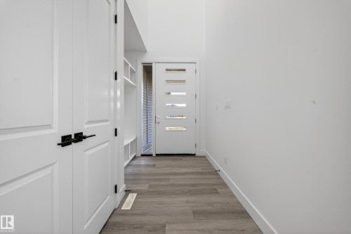 2010 Collip Crescent Sw, Edmonton, AB - Indoor Photo Showing Other Room