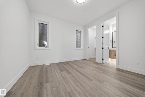 2010 Collip Crescent Sw, Edmonton, AB - Indoor Photo Showing Other Room