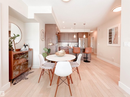 718 200 Bellerose Drive, St. Albert, AB - Indoor Photo Showing Dining Room