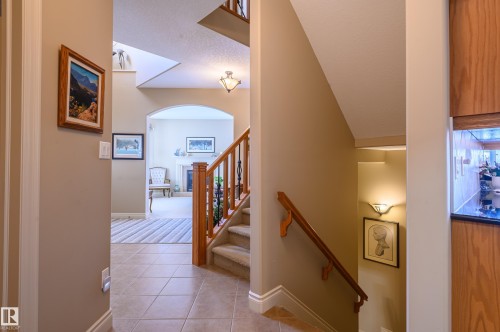 948 Hope Way, Edmonton, AB - Indoor Photo Showing Other Room