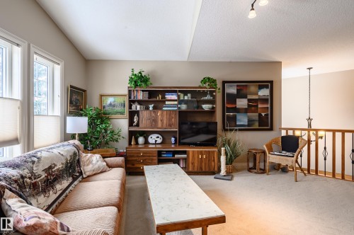 948 Hope Way, Edmonton, AB - Indoor