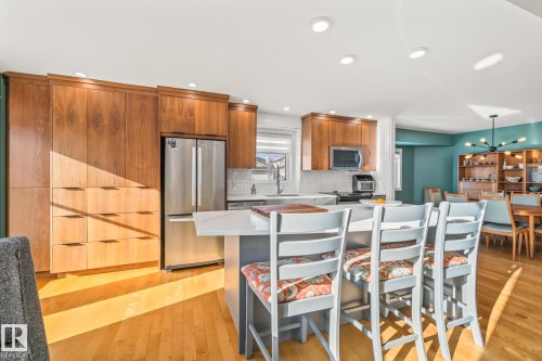 203 Bancroft Close, Edmonton, AB - Indoor