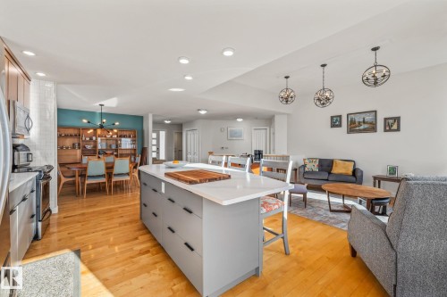 203 Bancroft Close, Edmonton, AB - Indoor