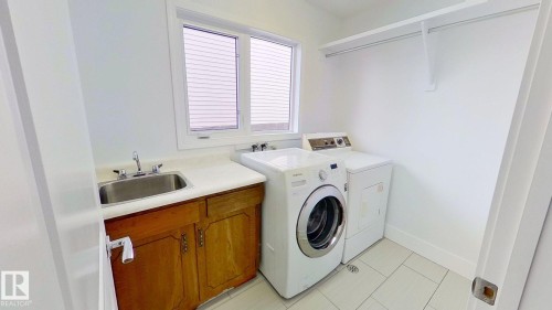6426 37B Avenue, Edmonton, AB - Indoor Photo Showing Laundry Room