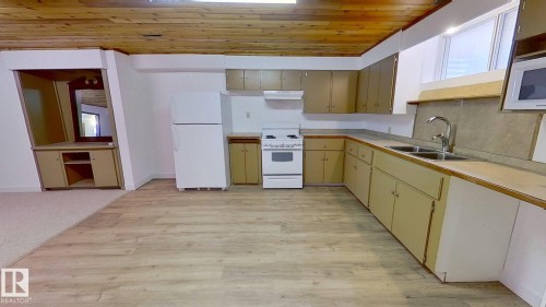 6426 37B Avenue, Edmonton, AB - Indoor Photo Showing Kitchen With Double Sink