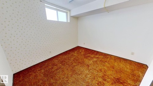 6426 37B Avenue, Edmonton, AB - Indoor Photo Showing Other Room