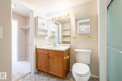 209 8912 156 Street, Edmonton, AB - Indoor Photo Showing Bathroom