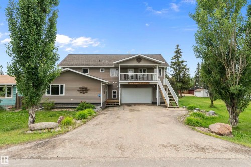 513 2nd Avenue  Rural Wetaskiwin County, AB T0C 1X0