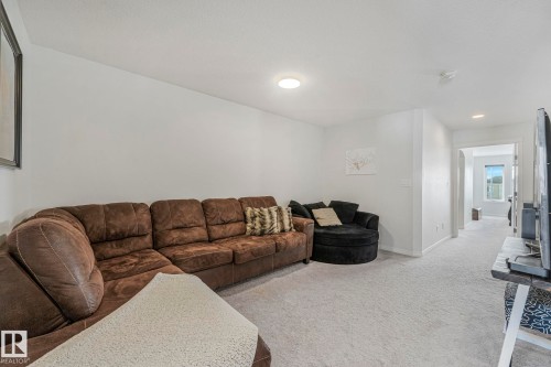 6417 66 Street, Beaumont, AB - Indoor Photo Showing Living Room