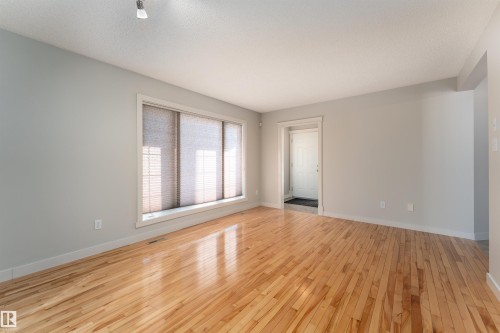 10904 72 Avenue, Edmonton, AB - Indoor Photo Showing Other Room
