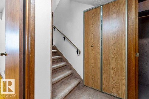 536 Lee Ridge Road, Edmonton, AB - Indoor Photo Showing Other Room