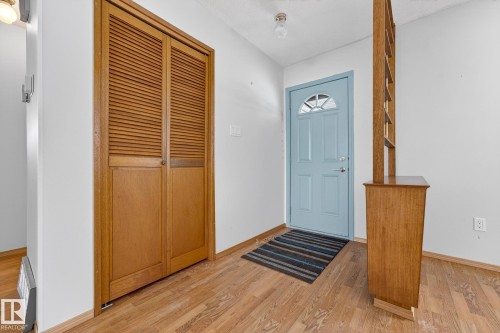 Foyer featuring light wood finished floors - 21 Marchand Place, St. Albert, AB - Indoor Photo Showing Other Room