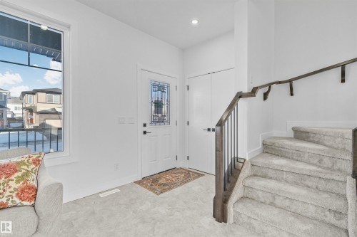 330 Roberts Wynd, Leduc, AB - Indoor Photo Showing Other Room