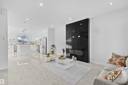 330 Roberts Wynd, Leduc, AB - Indoor