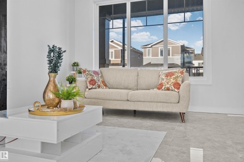 330 Roberts Wynd, Leduc, AB - Indoor Photo Showing Living Room