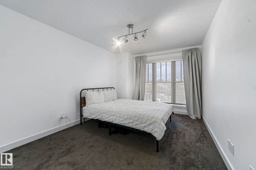 3695 Allan Drive, Edmonton, AB - Indoor Photo Showing Bedroom