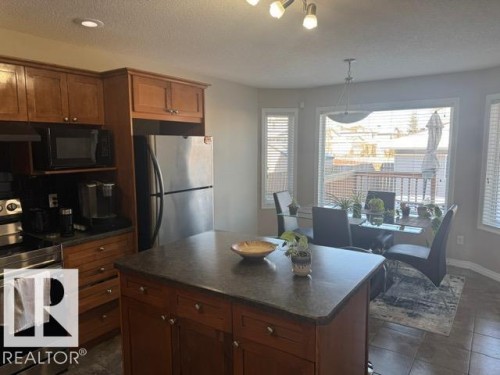 106 Brintnell Boulevard Nw, Edmonton, AB - Indoor Photo Showing Kitchen
