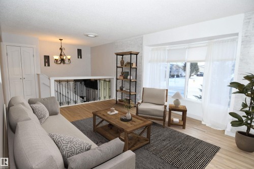 5012 54 Avenue, Leduc, AB - Indoor Photo Showing Living Room