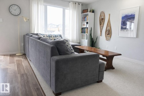 2151 28 Street, Edmonton, AB - Indoor