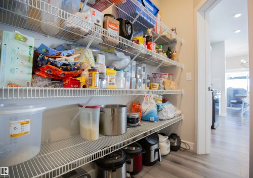 walk thru - 15 Springbrook Wynd, Spruce Grove, AB - Indoor With Storage