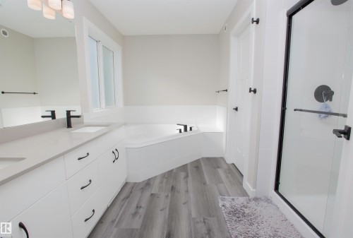 15 Springbrook Wynd, Spruce Grove, AB - Indoor Photo Showing Bathroom