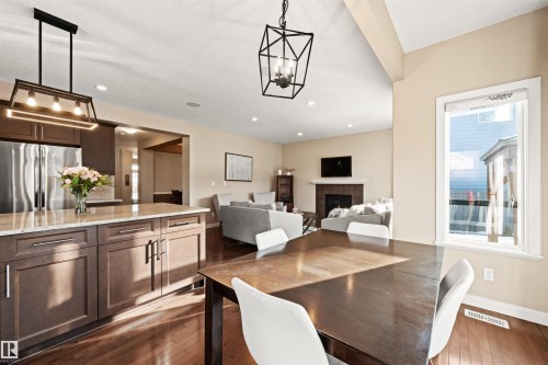 1477 Wates Link Link, Edmonton, AB - Indoor Photo Showing Dining Room