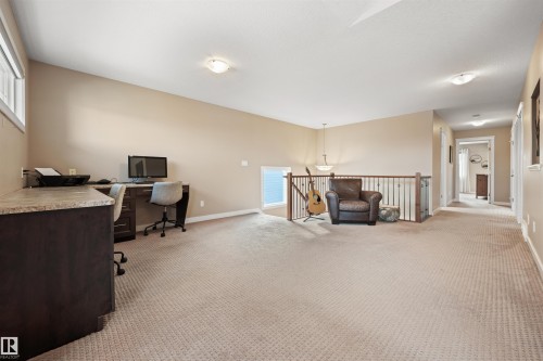 1477 Wates Link Link, Edmonton, AB - Indoor