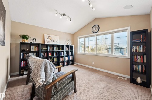 1477 Wates Link Link, Edmonton, AB - Indoor