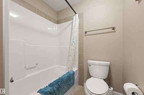 1477 Wates Link Link, Edmonton, AB - Indoor Photo Showing Bathroom