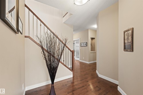 1477 Wates Link Link, Edmonton, AB - Indoor Photo Showing Other Room