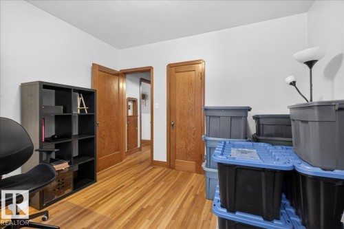 11234 68 Street, Edmonton, AB - Indoor