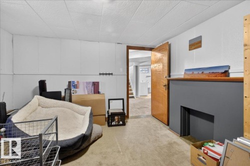 11234 68 Street, Edmonton, AB - Indoor
