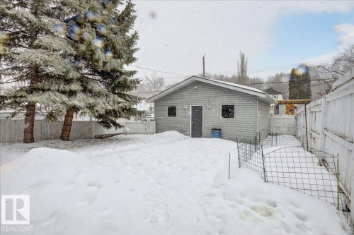 11234 68 Street, Edmonton, AB - Outdoor