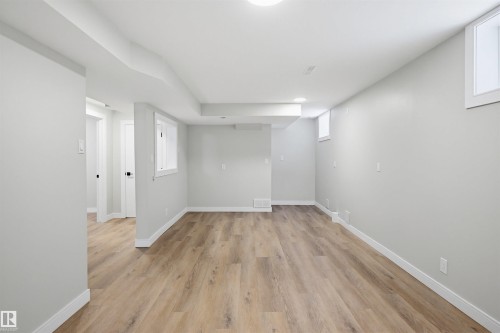 11330 67 Street, Edmonton, AB - Indoor Photo Showing Other Room