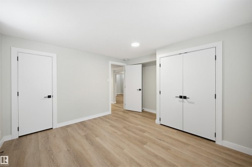 11330 67 Street, Edmonton, AB - Indoor Photo Showing Other Room
