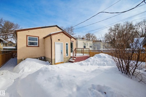 11330 67 Street, Edmonton, AB - Outdoor