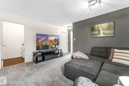 5507 Crabapple Loop, Edmonton, AB - Indoor Photo Showing Living Room