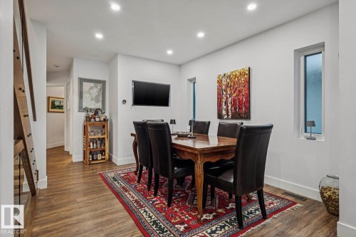9602 83 Avenue, Edmonton, AB - Indoor Photo Showing Dining Room