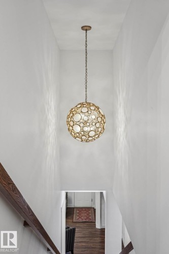 9602 83 Avenue, Edmonton, AB - Indoor Photo Showing Other Room