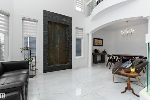 Fountain - 1242 Starling Drive, Edmonton, AB - Indoor